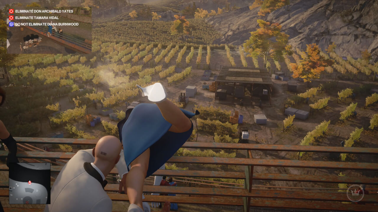 ヒットマン3にて、手すりからターゲットを落下させるAgent 47